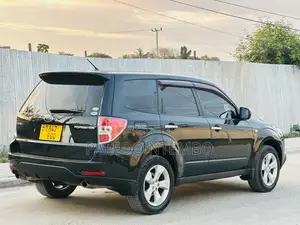 Subaru Forester 2010 Black