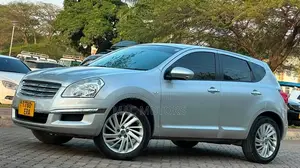 Nissan Dualis 2010 Silver