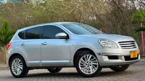 Nissan Dualis 2010 Silver