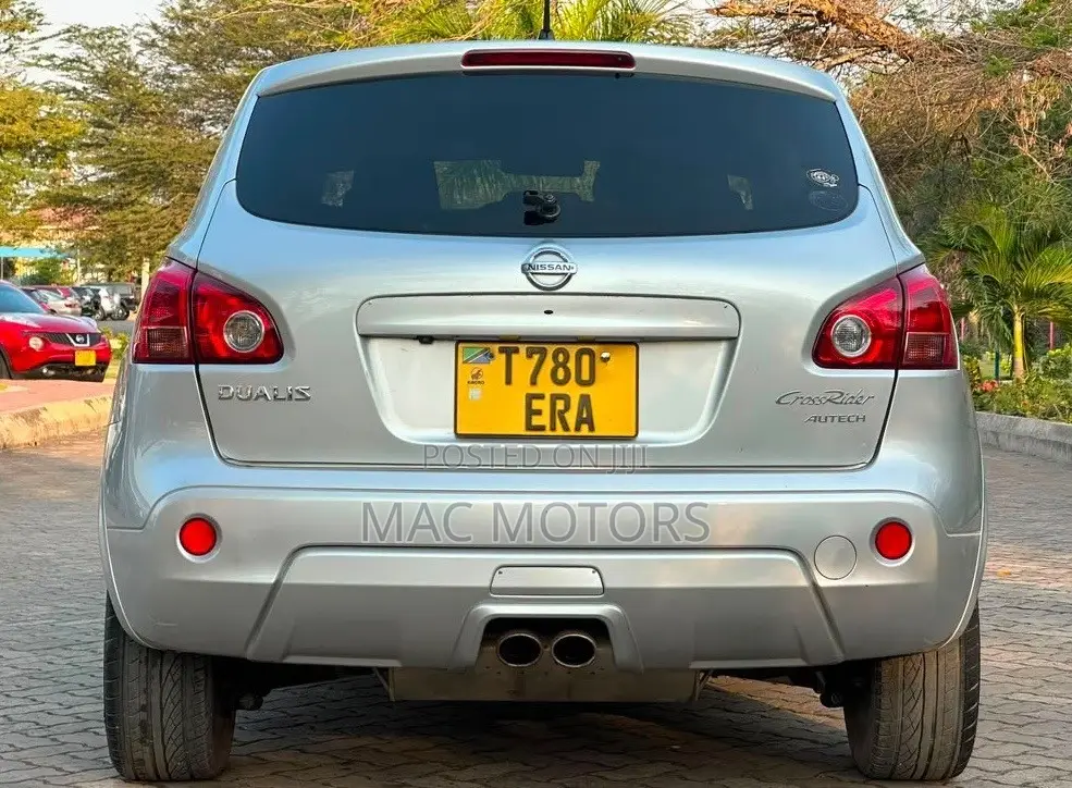 Nissan Dualis 2010 Silver