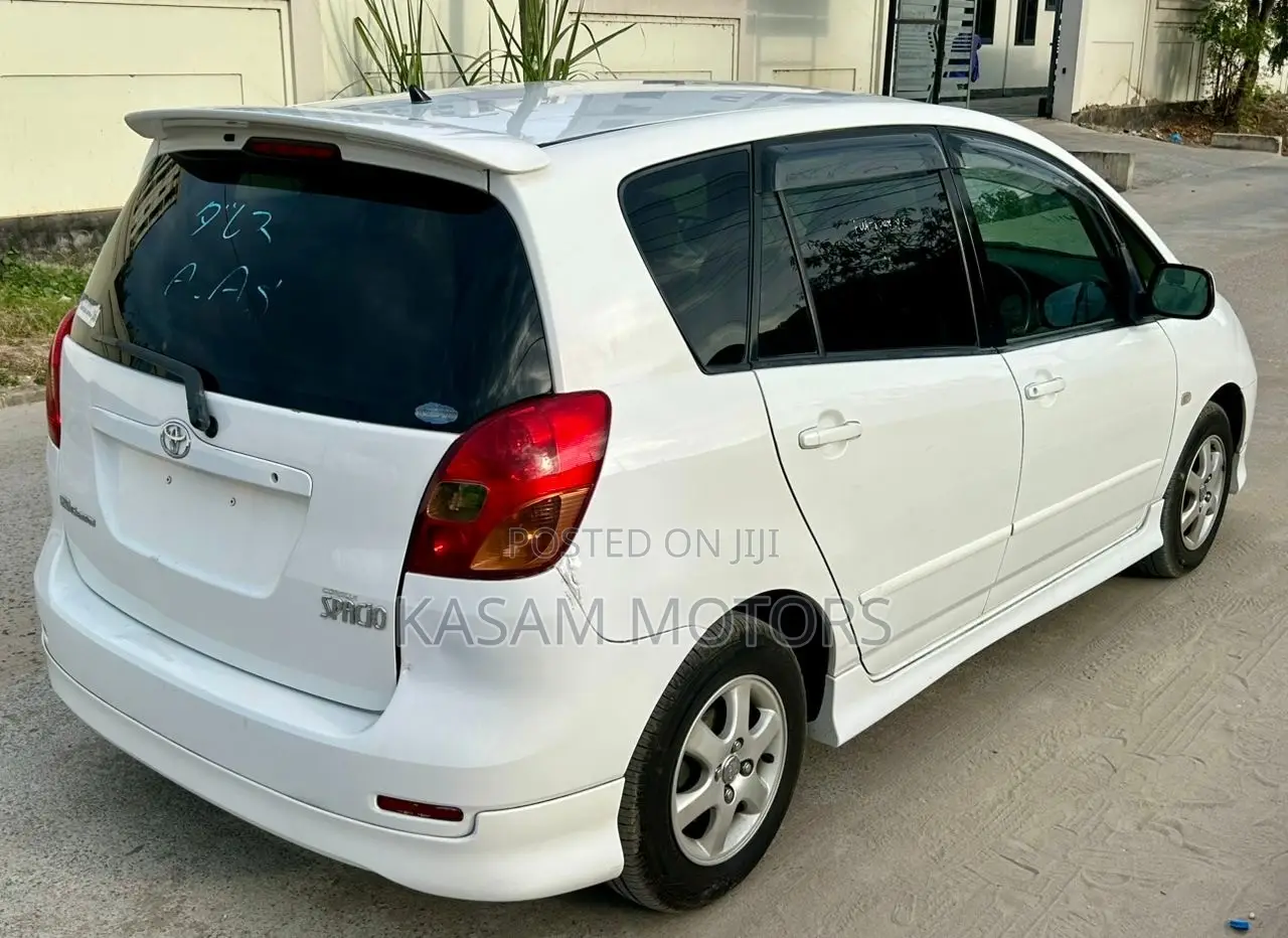 Toyota Corolla Spacio 2004 White