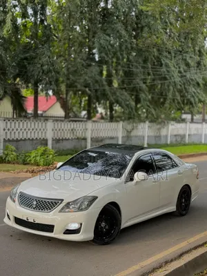 Toyota Crown 2008