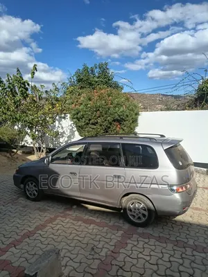 Toyota Gaia 2003 Silver