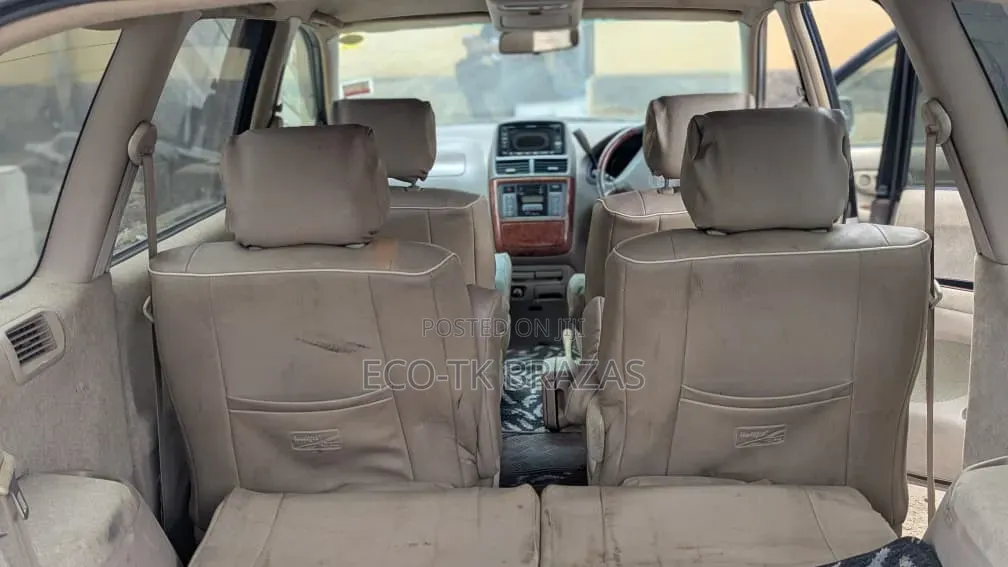 Toyota Gaia 2003 Silver