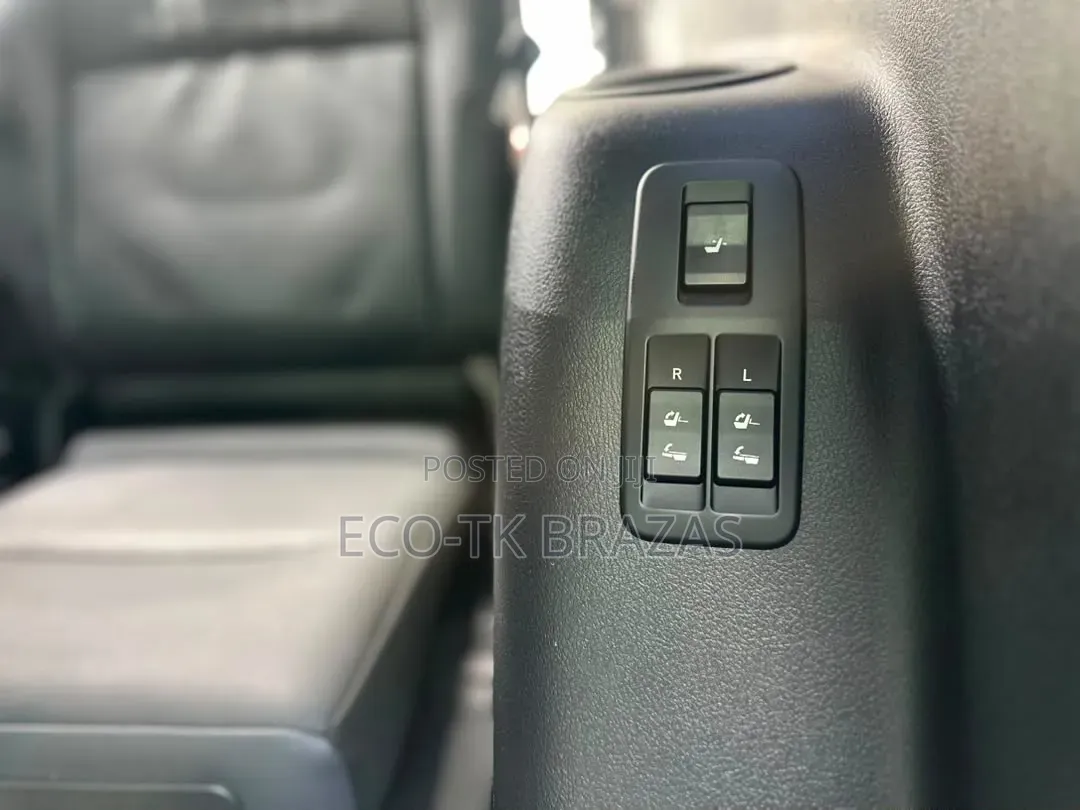 Toyota Land Cruiser Prado 2014 Black