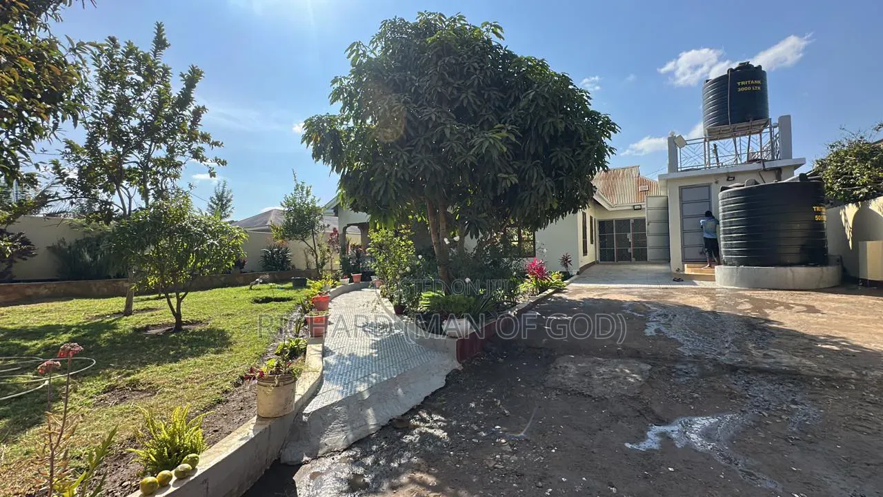 Furnished 4bdrm House in Kisongo for sale