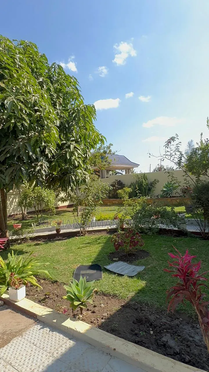Furnished 4bdrm House in Kisongo for sale