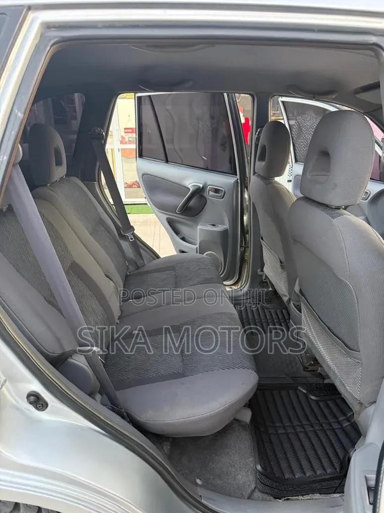 Toyota RAV4 2005 Silver