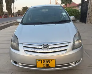 Toyota Corolla Spacio 2003 Silver