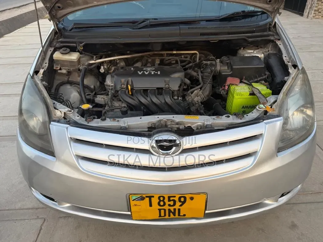 Toyota Corolla Spacio 2003 Silver
