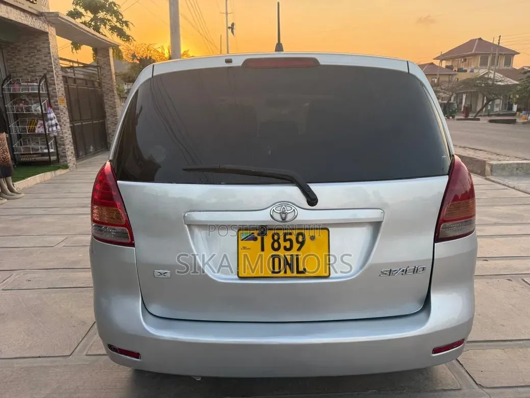 Toyota Corolla Spacio 2003 Silver