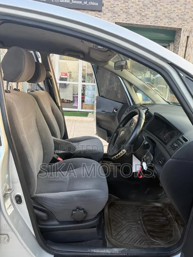 Toyota Corolla Spacio 2003 Silver