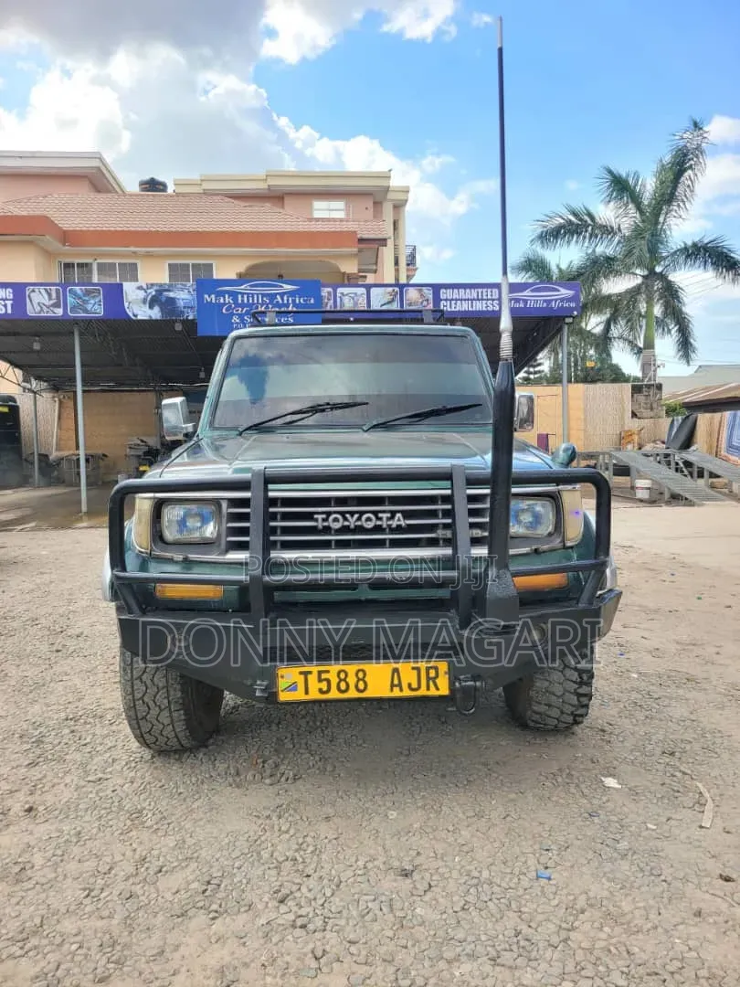 Toyota Land Cruiser Prado 2002 Green