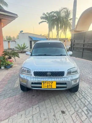 Toyota RAV4 1999 Silver