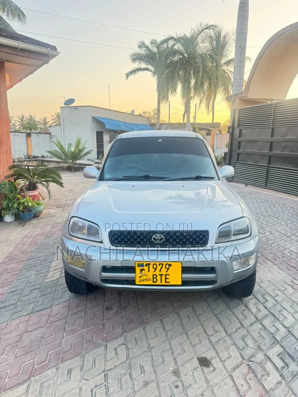 Toyota RAV4 1999 Silver