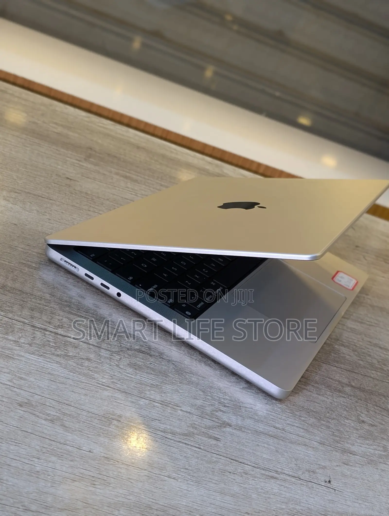New Laptop Apple MacBook Pro 2023 M3 Pro 18GB Apple M3 Pro SSD 1T