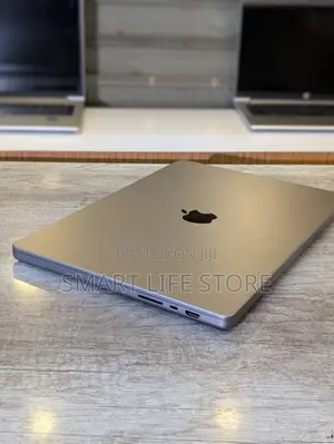 New Laptop Apple MacBook Pro 2023 M3 Pro 18GB Apple M3 Pro SSD 1T