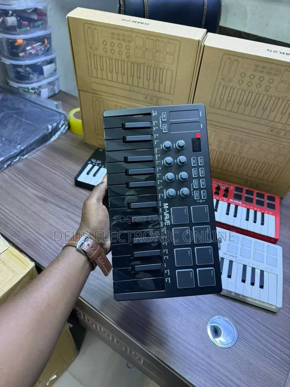 Rangi Nne Za Midkeyboard Keys 25
340,000/=🔥✅