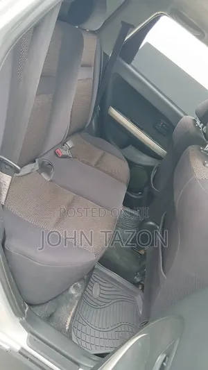 Toyota IST 2003 Silver