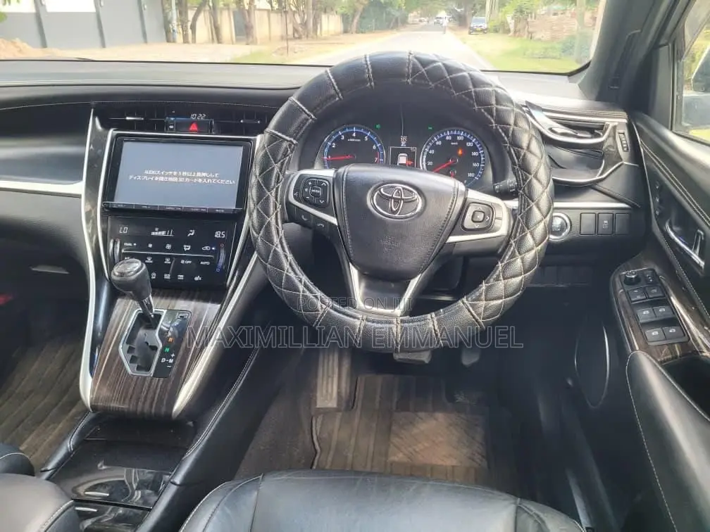Toyota Harrier 2017 White