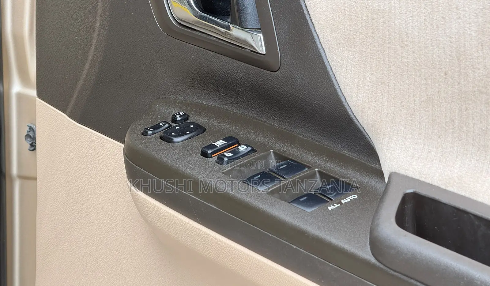 Toyota Alphard 2009 Gold