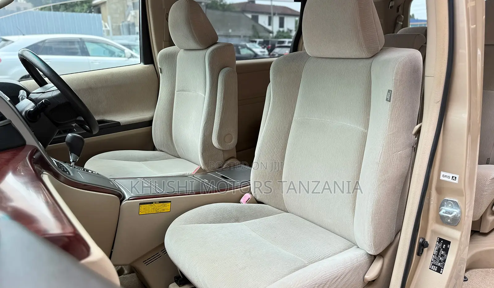 Toyota Alphard 2009 Gold