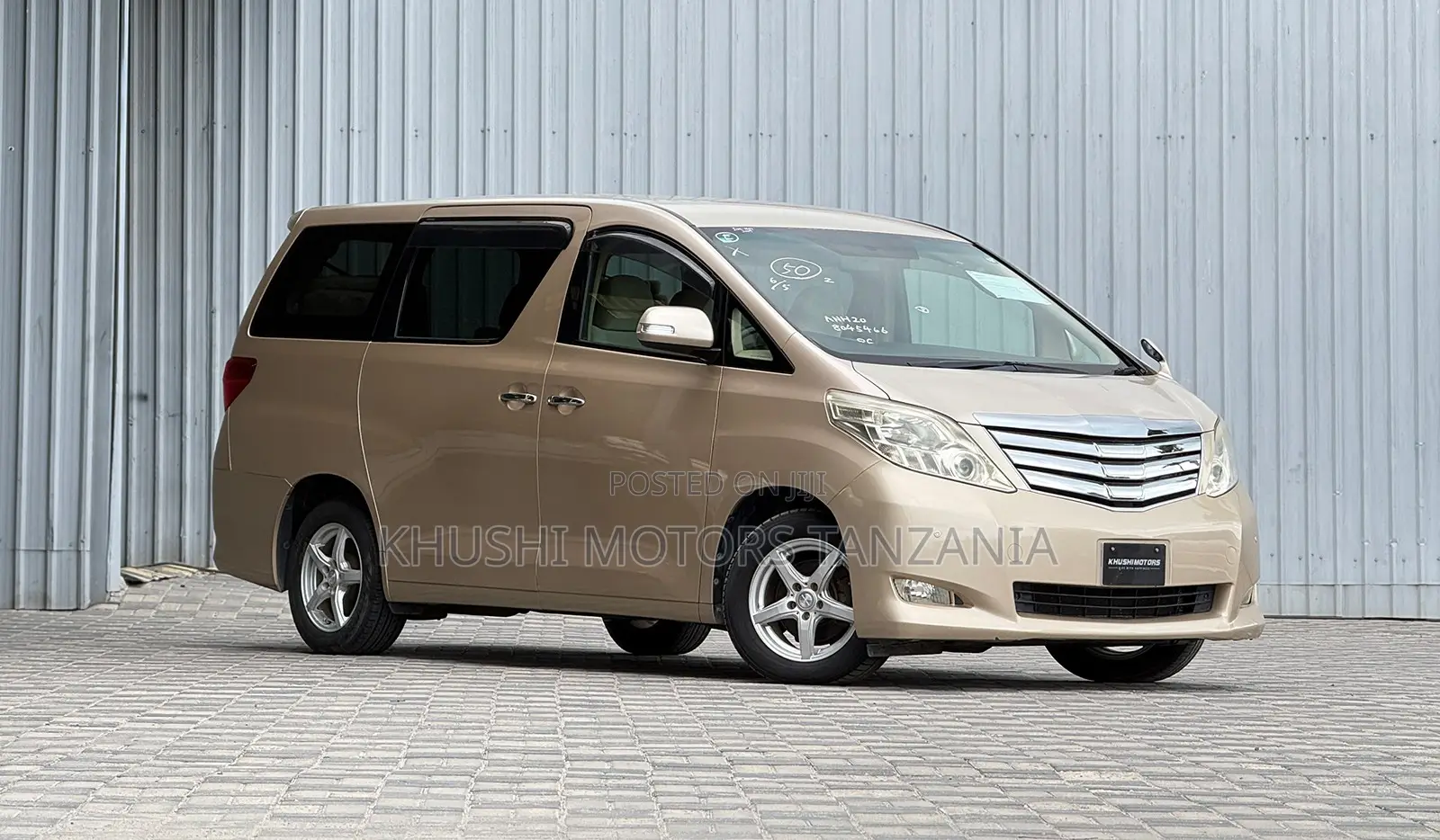 Toyota Alphard 2009 Gold