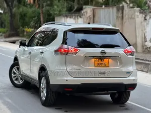 Nissan X-Trail 2013 Pearl