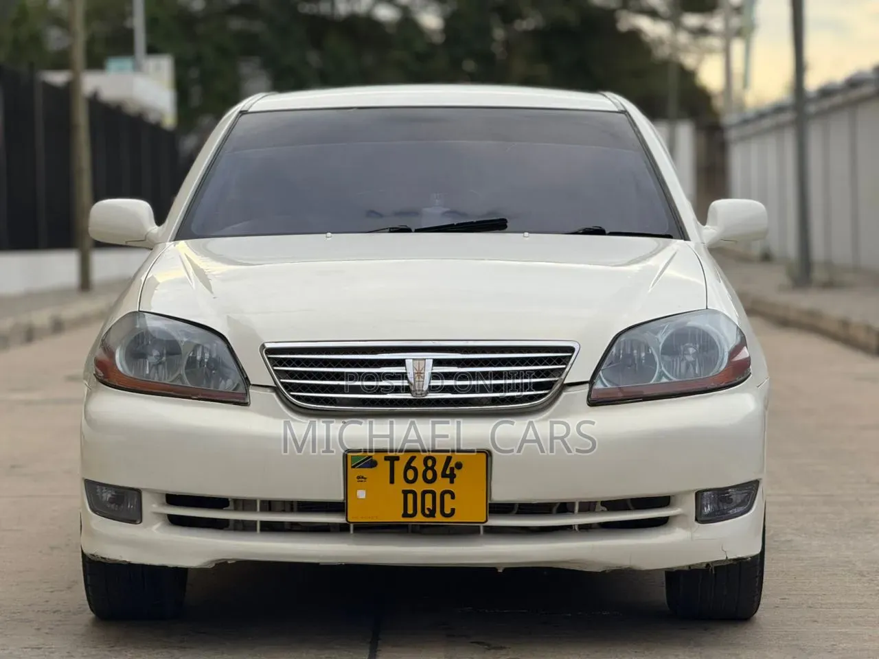 Toyota Mark II 2004 White