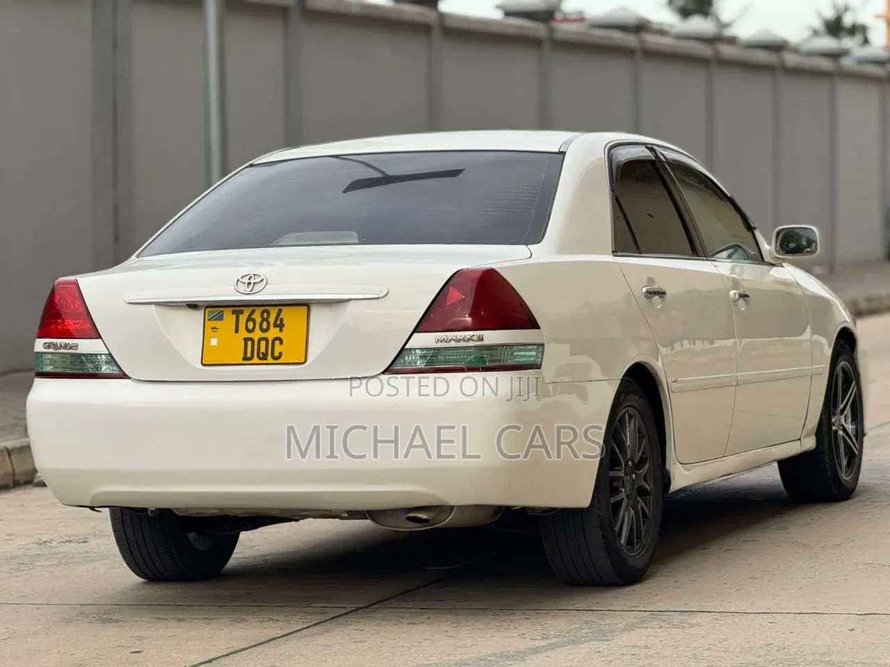 Toyota Mark II 2004 White