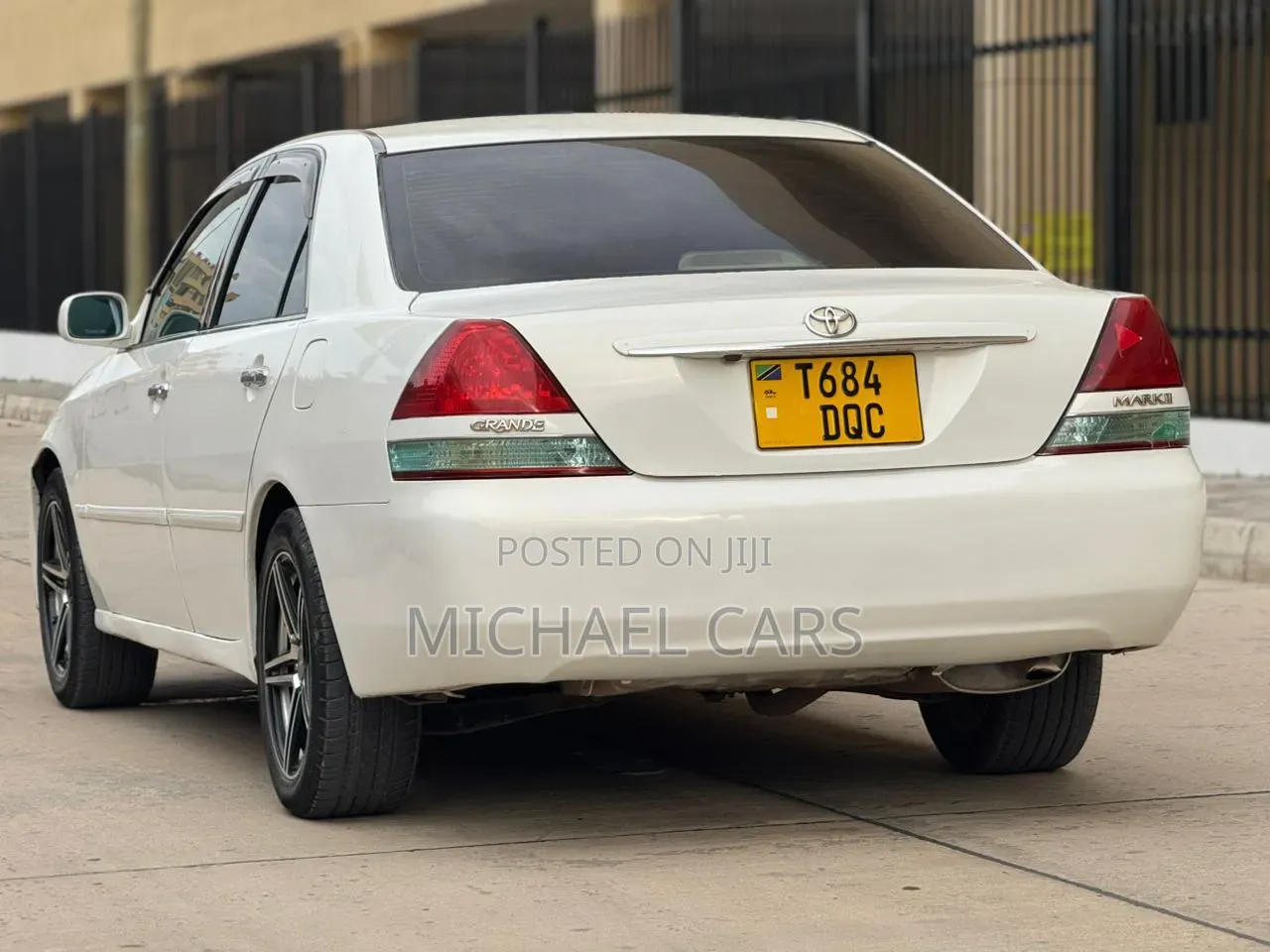 Toyota Mark II 2004 White
