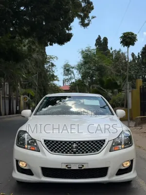 Toyota Crown 2009 White