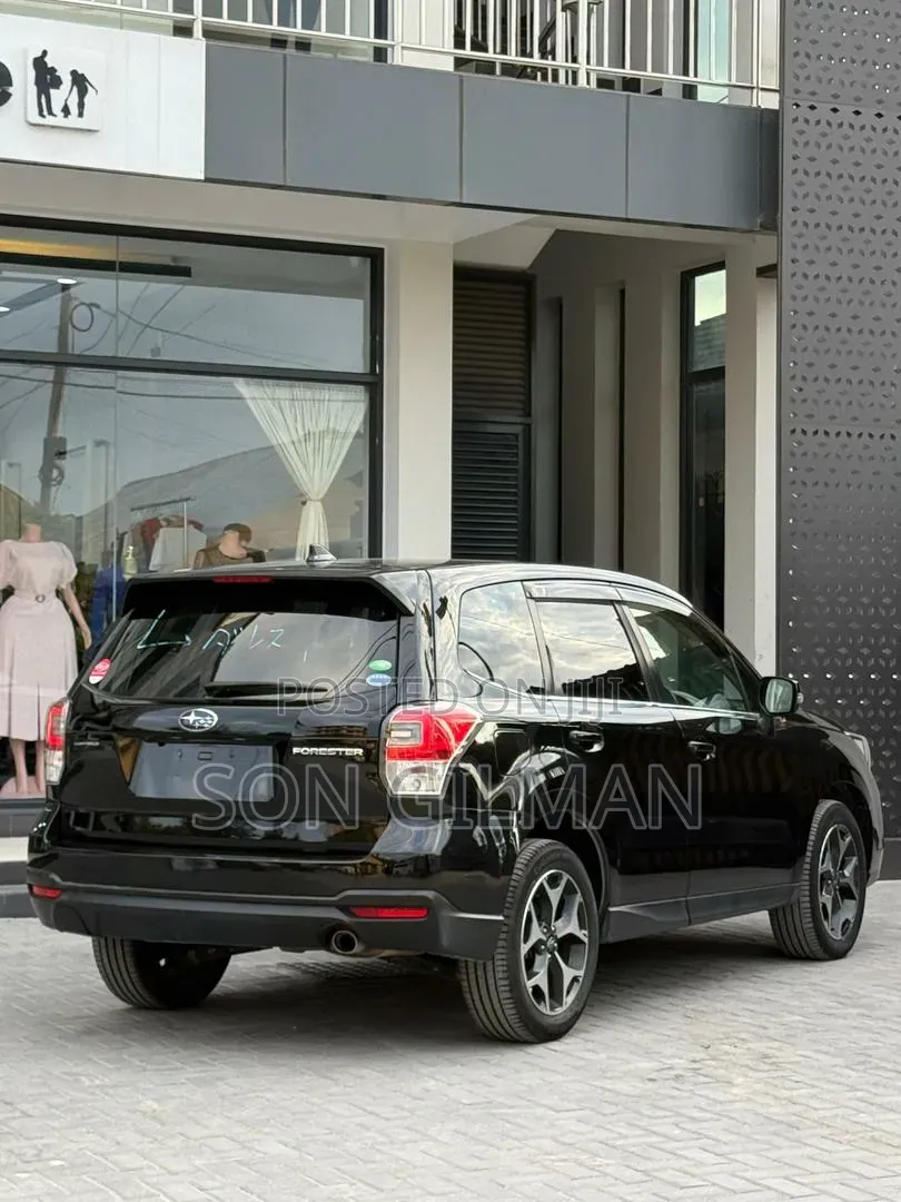 Subaru Forester 2015 Black
