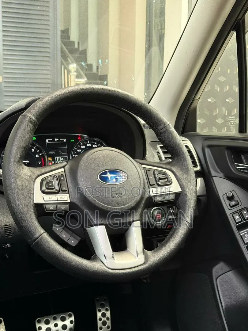 Subaru Forester 2015 Black