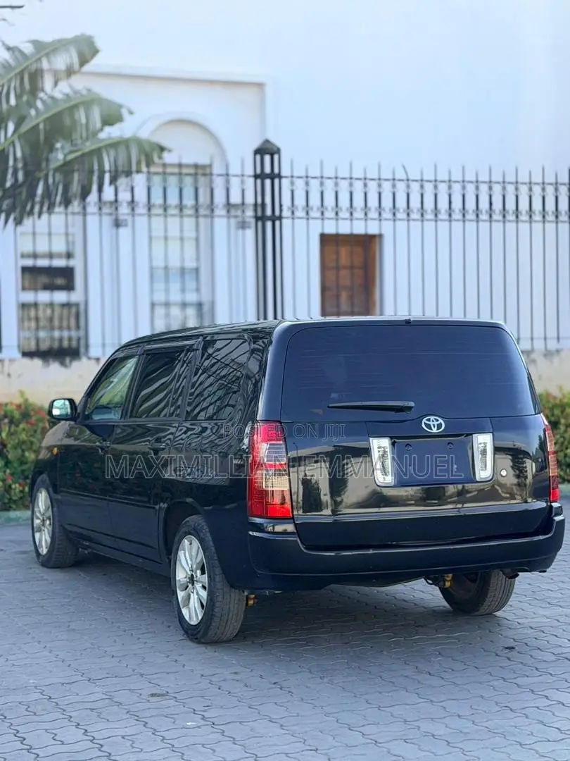 Toyota Succeed 2005 Black