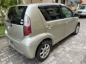 Toyota Passo 2004 Beige