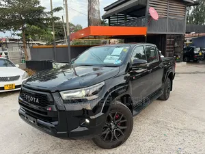 Toyota Hilux 2021 Black