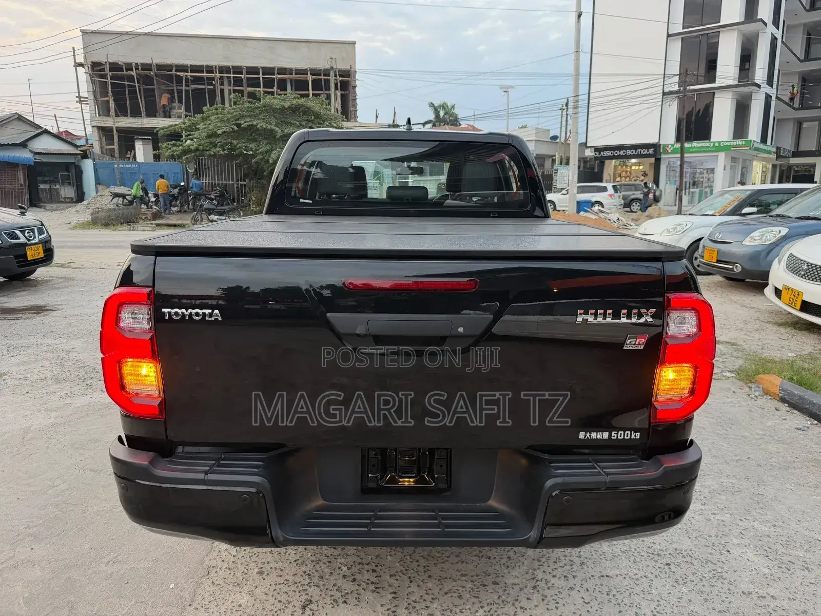 Toyota Hilux 2021 Black
