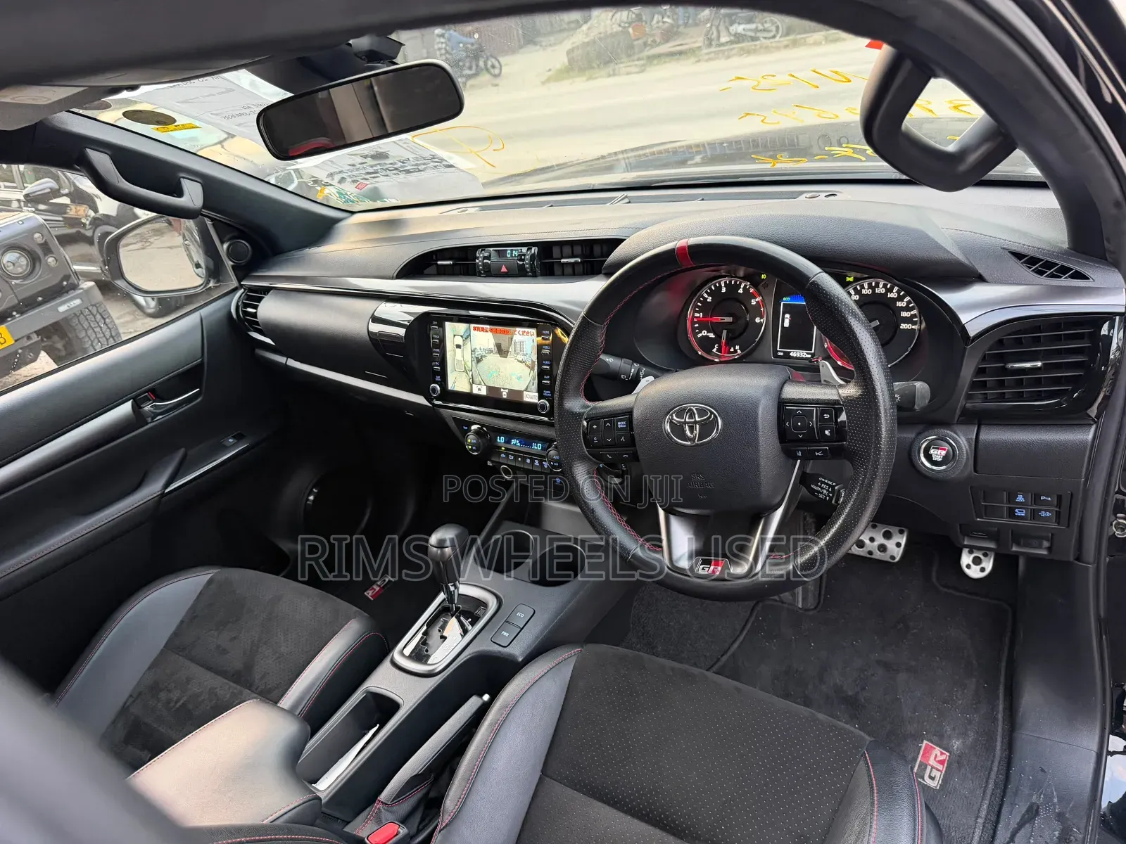 Toyota Hilux 2021 Black