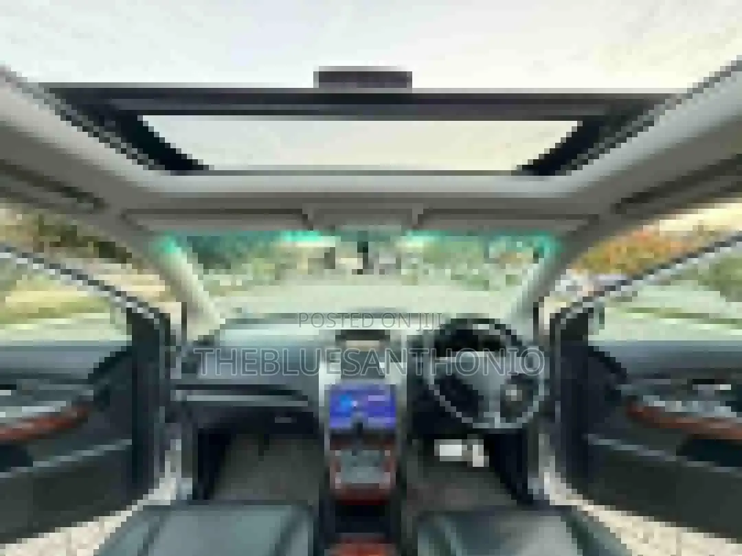 Toyota Harrier 2011 Silver