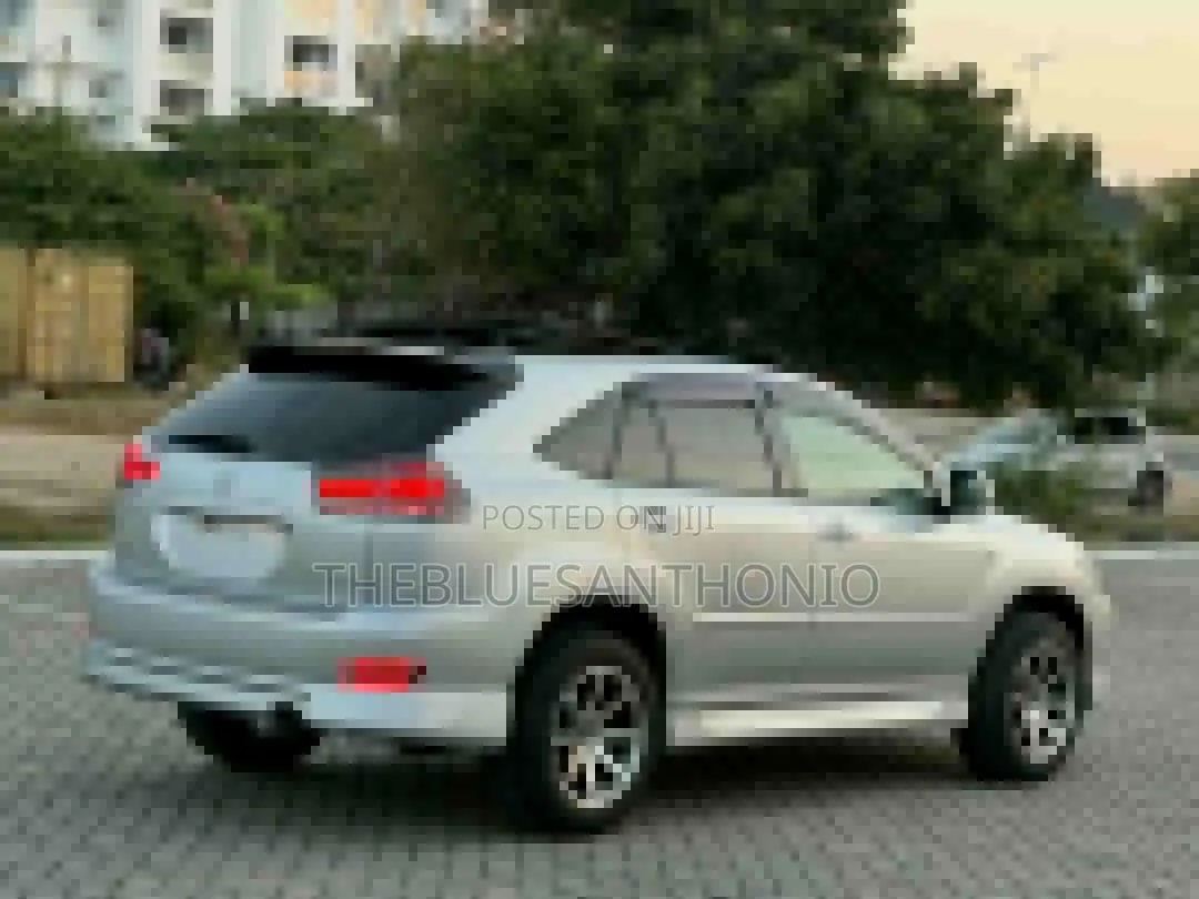 Toyota Harrier 2011 Silver