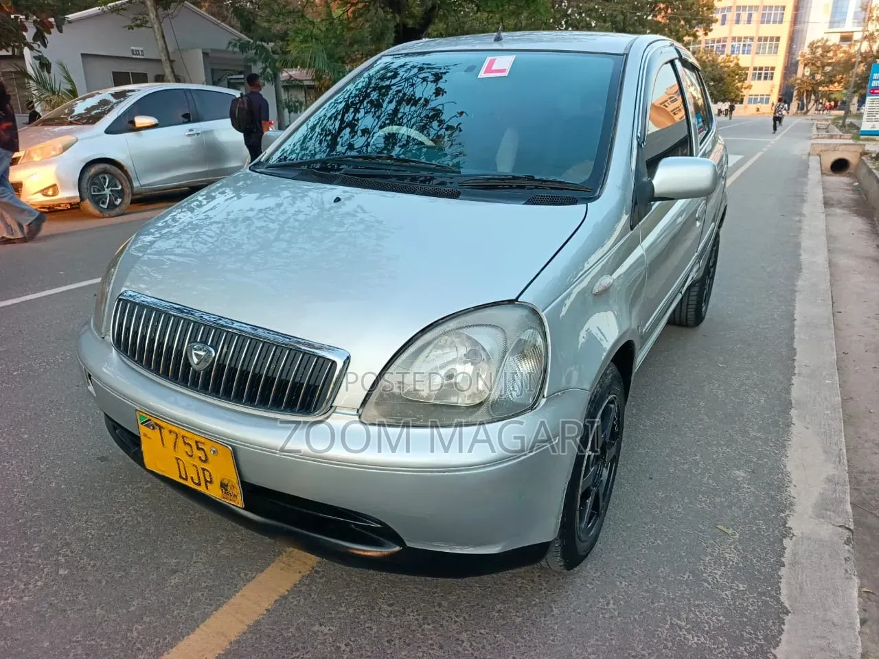 Toyota Vitz 2004 Silver