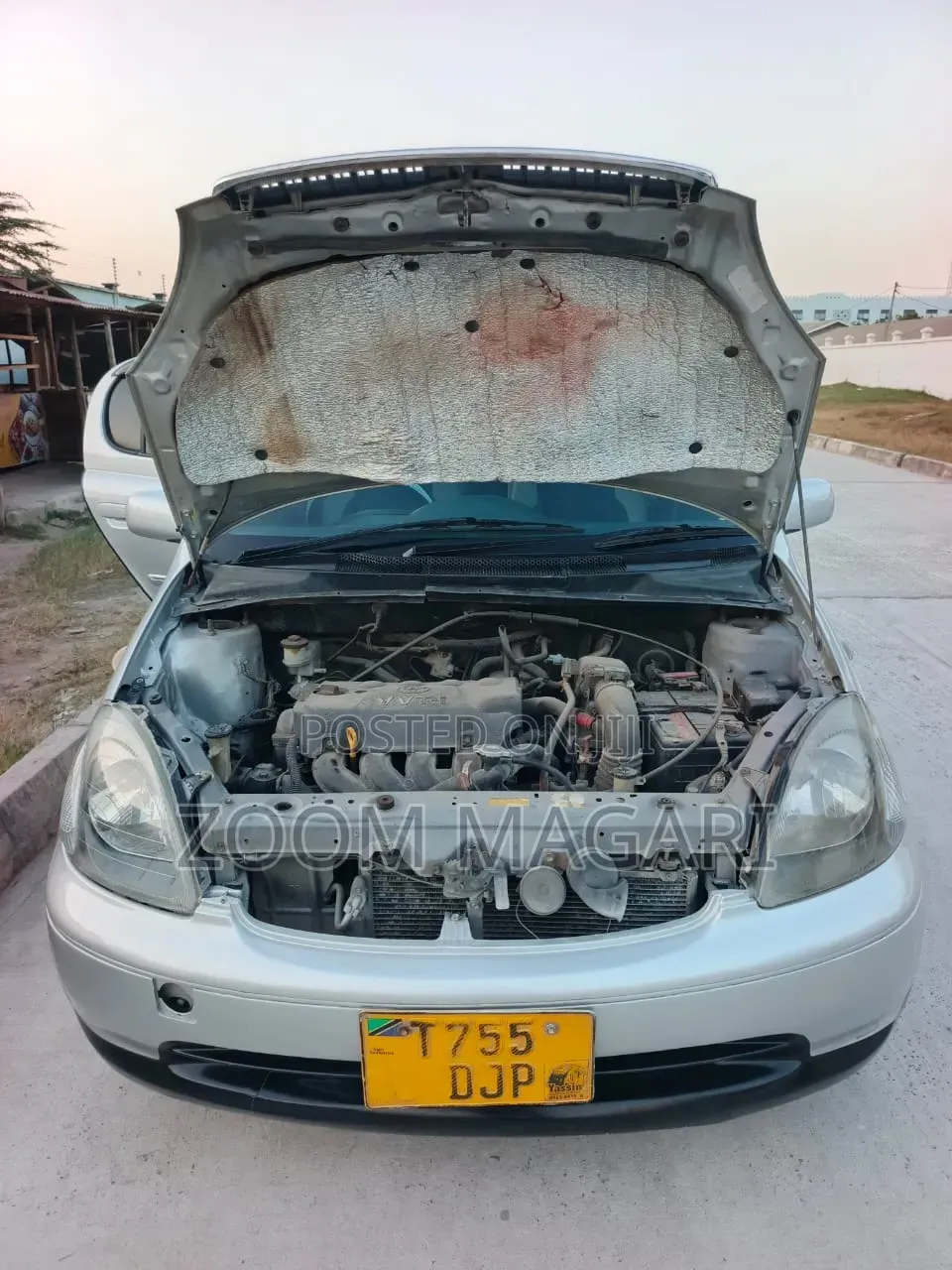 Toyota Vitz 2004 Silver