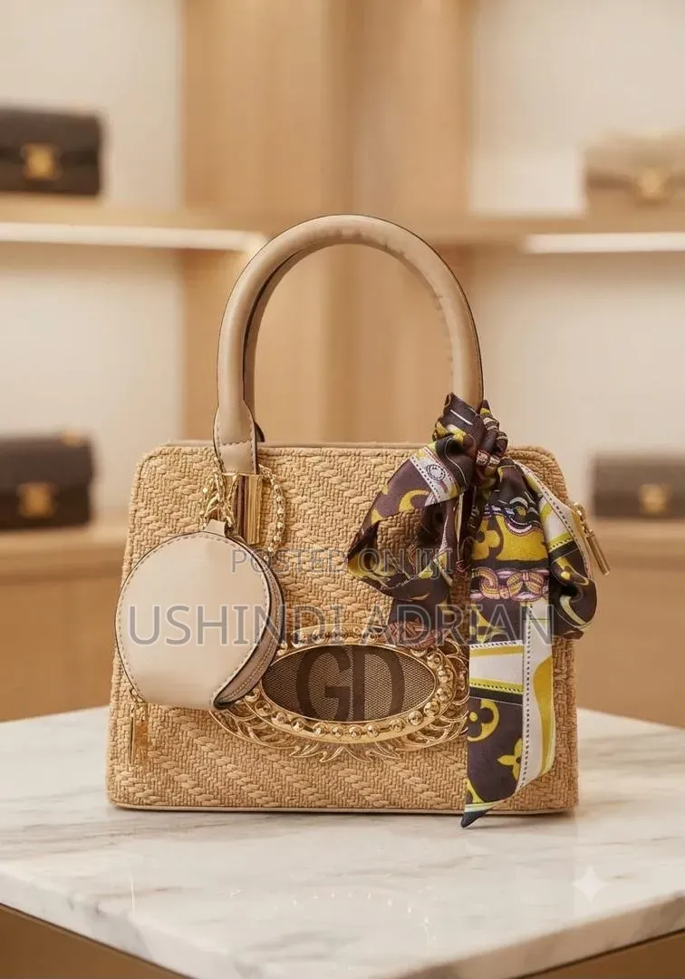 👜🔥NEW STOCK—CLASSY TOUCH HANDBAG✨Handbag Yenye Muonekano Wa Kuvutia
