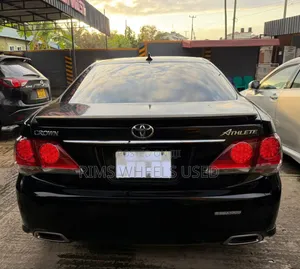 Toyota Crown 2009 Black