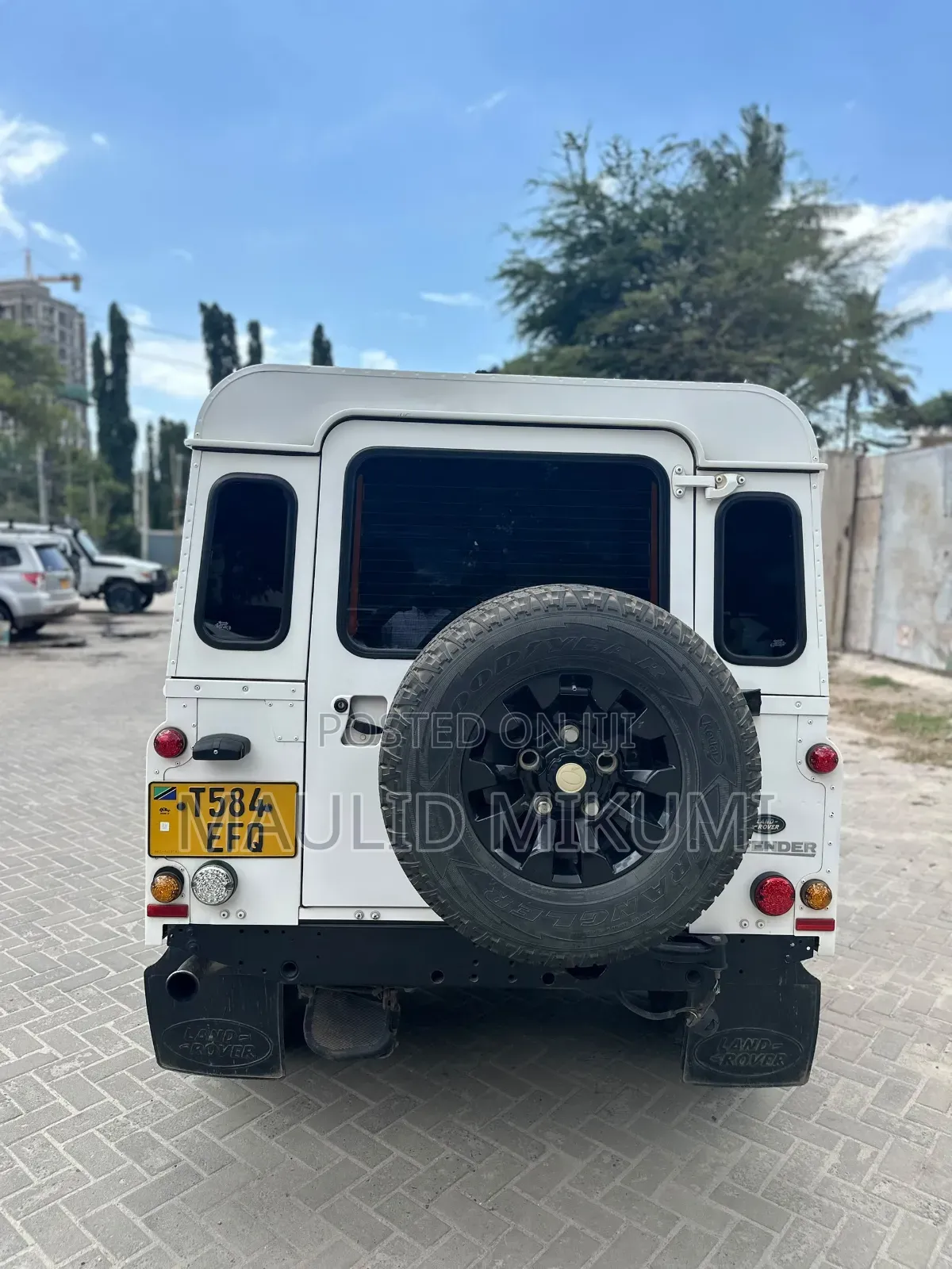 Land Rover Defender 2016 White