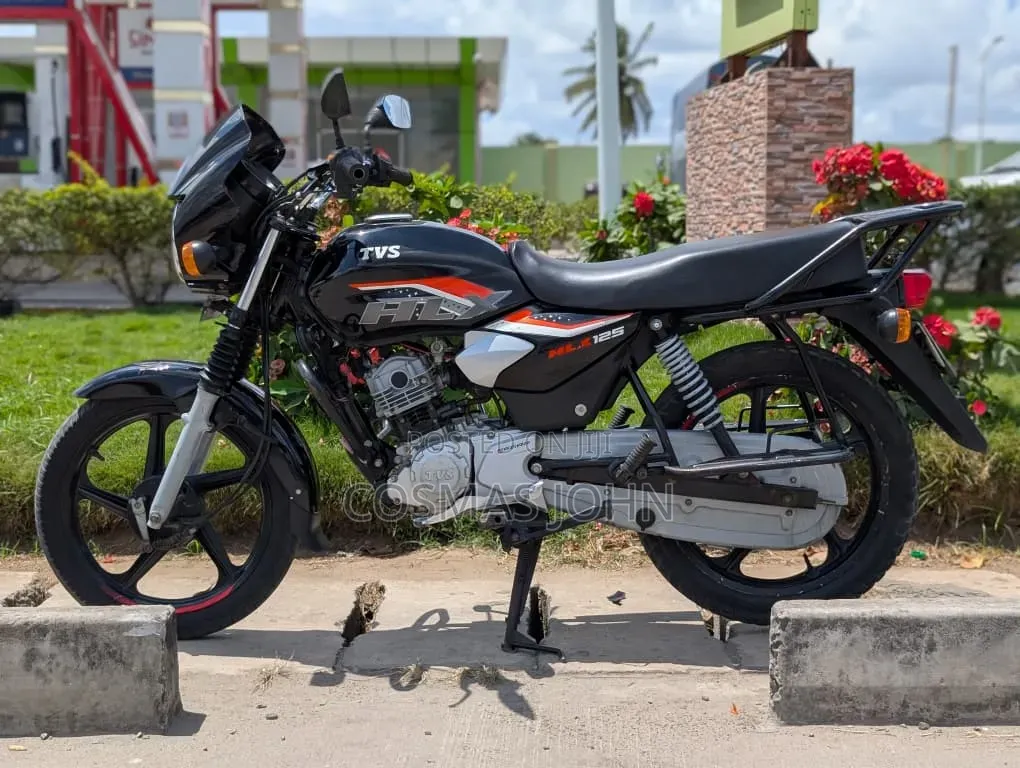 New TVS HLX Plus ES 2025 Black