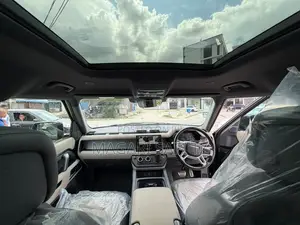 Land Rover Defender 2023 Black
