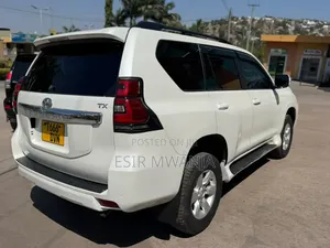 Toyota Land Cruiser Prado 2016 White