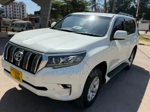 Toyota Land Cruiser Prado 2016 White